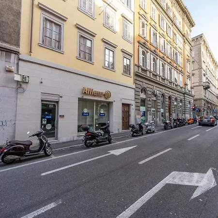 Urban Oasis, Home-triest Com * Trieste