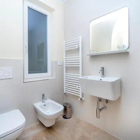 Apartment Urban Oasis, Home-triest Com Trieste