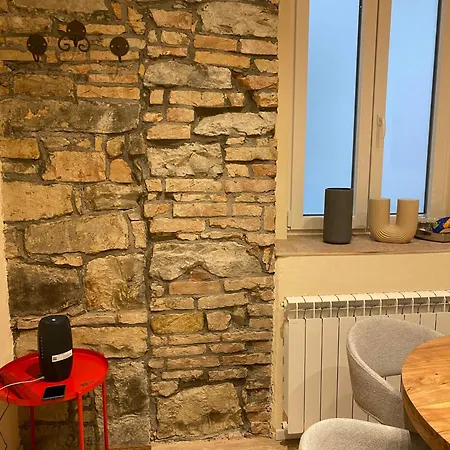 Urban Oasis, Home-triest Com شقة